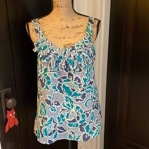 NWT loft tank top perfect for summer! Size M